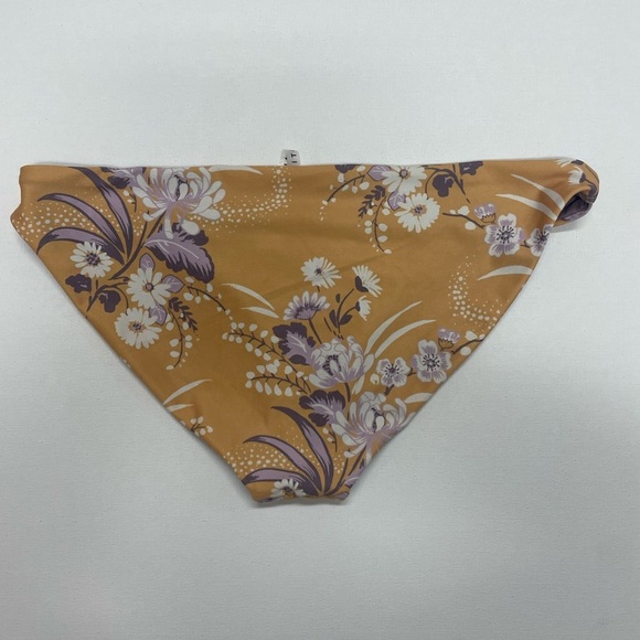 Vitamin A Classic Coverage Bikini Bottom Soleada Flora Pattern - Picture 3 of 7